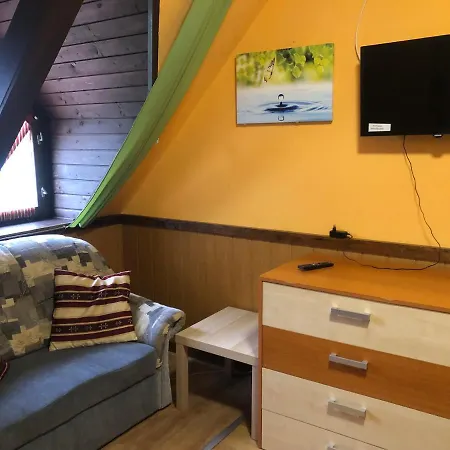 Vakacio Ifjusagi Udulo Мотель Ревфюлёп