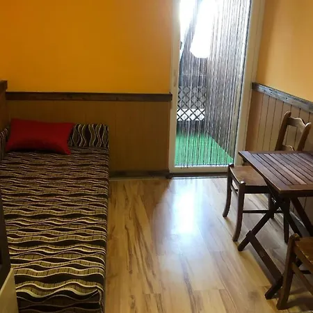 Vakacio Ifjusagi Udulo Мотель